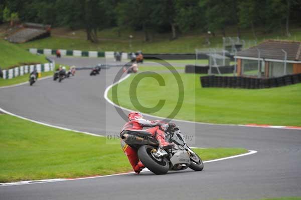Motorcycle action photographs;cadwell;cadwell park photographs;event digital images;eventdigitalimages;motor racing louth lincolnshire;no limits trackday;peter wileman photography;trackday;trackday digital images;trackday photos