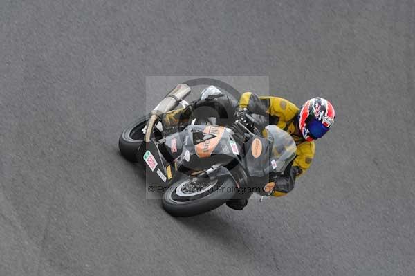 Motorcycle action photographs;cadwell;cadwell park photographs;event digital images;eventdigitalimages;motor racing louth lincolnshire;no limits trackday;peter wileman photography;trackday;trackday digital images;trackday photos