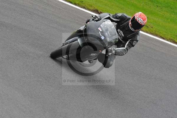 Motorcycle action photographs;cadwell;cadwell park photographs;event digital images;eventdigitalimages;motor racing louth lincolnshire;no limits trackday;peter wileman photography;trackday;trackday digital images;trackday photos