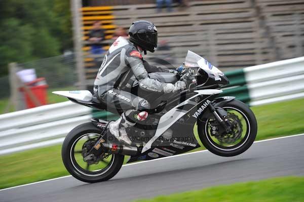Motorcycle action photographs;cadwell;cadwell park photographs;event digital images;eventdigitalimages;motor racing louth lincolnshire;no limits trackday;peter wileman photography;trackday;trackday digital images;trackday photos
