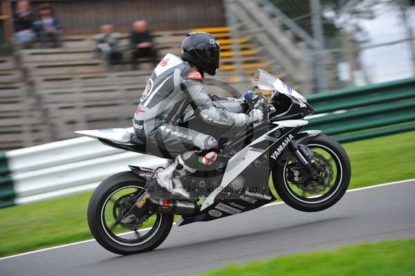 Motorcycle action photographs;cadwell;cadwell park photographs;event digital images;eventdigitalimages;motor racing louth lincolnshire;no limits trackday;peter wileman photography;trackday;trackday digital images;trackday photos