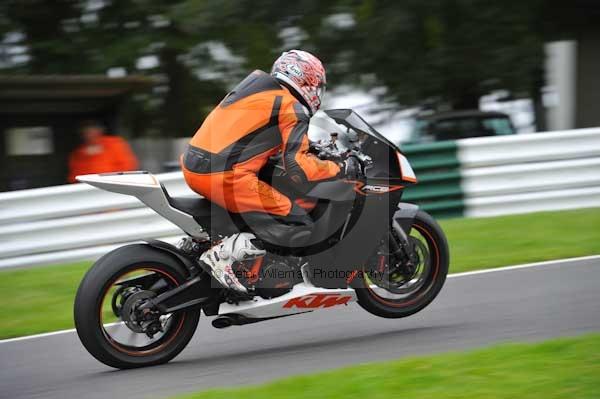 Motorcycle action photographs;cadwell;cadwell park photographs;event digital images;eventdigitalimages;motor racing louth lincolnshire;no limits trackday;peter wileman photography;trackday;trackday digital images;trackday photos