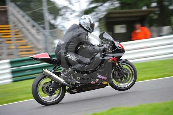 Motorcycle action photographs;cadwell;cadwell park photographs;event digital images;eventdigitalimages;motor racing louth lincolnshire;no limits trackday;peter wileman photography;trackday;trackday digital images;trackday photos