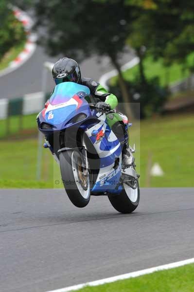 Motorcycle action photographs;cadwell;cadwell park photographs;event digital images;eventdigitalimages;motor racing louth lincolnshire;no limits trackday;peter wileman photography;trackday;trackday digital images;trackday photos