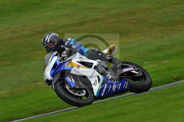 Motorcycle action photographs;cadwell;cadwell park photographs;event digital images;eventdigitalimages;motor racing louth lincolnshire;no limits trackday;peter wileman photography;trackday;trackday digital images;trackday photos