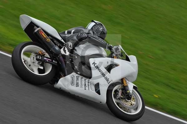 Motorcycle action photographs;cadwell;cadwell park photographs;event digital images;eventdigitalimages;motor racing louth lincolnshire;no limits trackday;peter wileman photography;trackday;trackday digital images;trackday photos