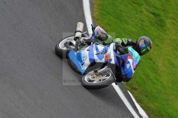 Motorcycle action photographs;cadwell;cadwell park photographs;event digital images;eventdigitalimages;motor racing louth lincolnshire;no limits trackday;peter wileman photography;trackday;trackday digital images;trackday photos