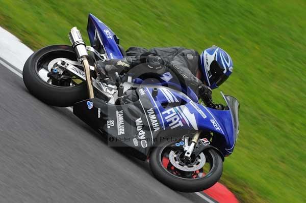 Motorcycle action photographs;cadwell;cadwell park photographs;event digital images;eventdigitalimages;motor racing louth lincolnshire;no limits trackday;peter wileman photography;trackday;trackday digital images;trackday photos