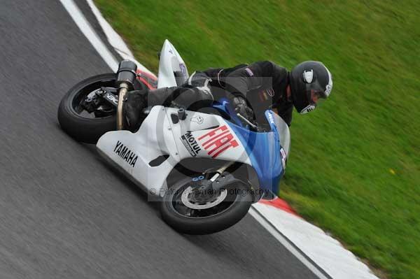 Motorcycle action photographs;cadwell;cadwell park photographs;event digital images;eventdigitalimages;motor racing louth lincolnshire;no limits trackday;peter wileman photography;trackday;trackday digital images;trackday photos