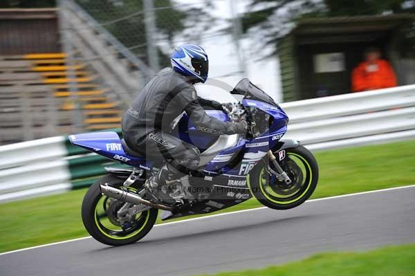 Motorcycle action photographs;cadwell;cadwell park photographs;event digital images;eventdigitalimages;motor racing louth lincolnshire;no limits trackday;peter wileman photography;trackday;trackday digital images;trackday photos