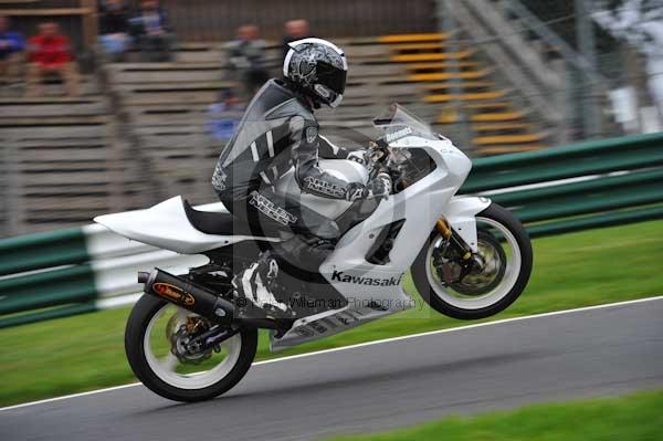 Motorcycle action photographs;cadwell;cadwell park photographs;event digital images;eventdigitalimages;motor racing louth lincolnshire;no limits trackday;peter wileman photography;trackday;trackday digital images;trackday photos