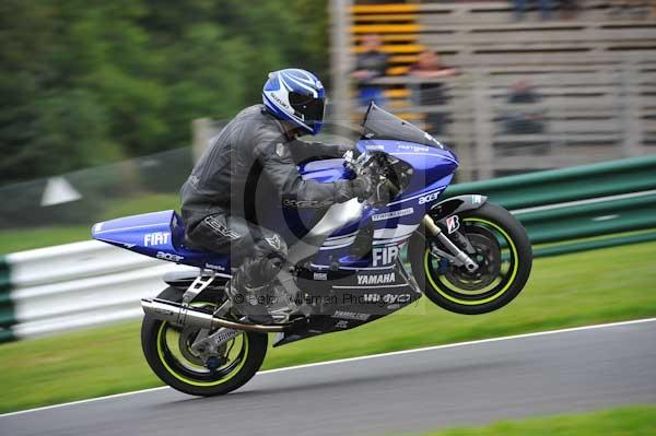 Motorcycle action photographs;cadwell;cadwell park photographs;event digital images;eventdigitalimages;motor racing louth lincolnshire;no limits trackday;peter wileman photography;trackday;trackday digital images;trackday photos
