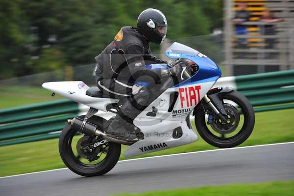 Motorcycle action photographs;cadwell;cadwell park photographs;event digital images;eventdigitalimages;motor racing louth lincolnshire;no limits trackday;peter wileman photography;trackday;trackday digital images;trackday photos