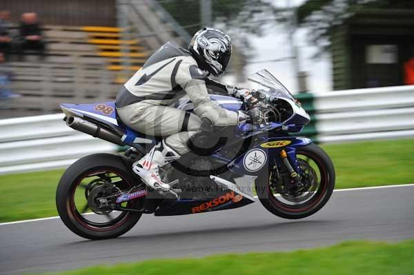 Motorcycle action photographs;cadwell;cadwell park photographs;event digital images;eventdigitalimages;motor racing louth lincolnshire;no limits trackday;peter wileman photography;trackday;trackday digital images;trackday photos