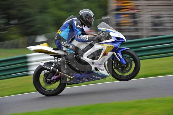 Motorcycle action photographs;cadwell;cadwell park photographs;event digital images;eventdigitalimages;motor racing louth lincolnshire;no limits trackday;peter wileman photography;trackday;trackday digital images;trackday photos