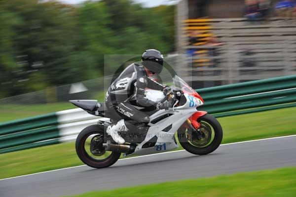 Motorcycle action photographs;cadwell;cadwell park photographs;event digital images;eventdigitalimages;motor racing louth lincolnshire;no limits trackday;peter wileman photography;trackday;trackday digital images;trackday photos