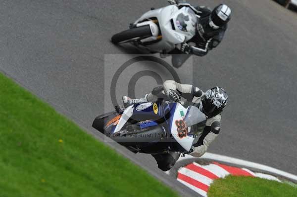 Motorcycle action photographs;cadwell;cadwell park photographs;event digital images;eventdigitalimages;motor racing louth lincolnshire;no limits trackday;peter wileman photography;trackday;trackday digital images;trackday photos