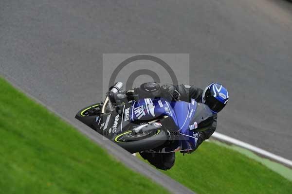 Motorcycle action photographs;cadwell;cadwell park photographs;event digital images;eventdigitalimages;motor racing louth lincolnshire;no limits trackday;peter wileman photography;trackday;trackday digital images;trackday photos