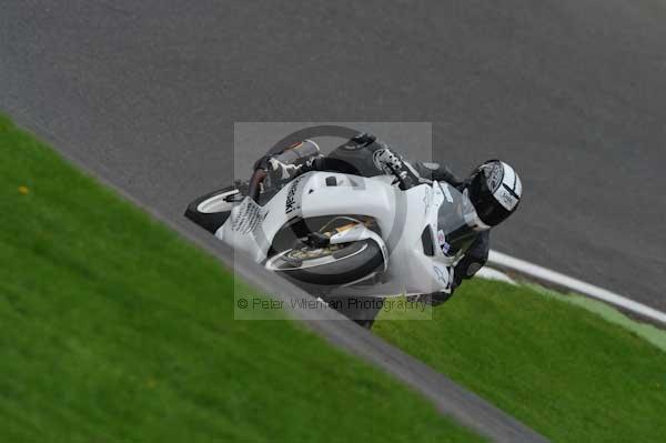 Motorcycle action photographs;cadwell;cadwell park photographs;event digital images;eventdigitalimages;motor racing louth lincolnshire;no limits trackday;peter wileman photography;trackday;trackday digital images;trackday photos