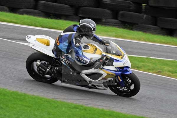Motorcycle action photographs;cadwell;cadwell park photographs;event digital images;eventdigitalimages;motor racing louth lincolnshire;no limits trackday;peter wileman photography;trackday;trackday digital images;trackday photos