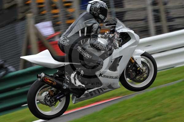 Motorcycle action photographs;cadwell;cadwell park photographs;event digital images;eventdigitalimages;motor racing louth lincolnshire;no limits trackday;peter wileman photography;trackday;trackday digital images;trackday photos