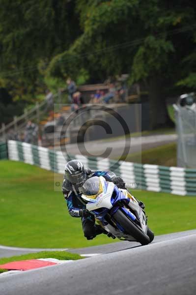 Motorcycle action photographs;cadwell;cadwell park photographs;event digital images;eventdigitalimages;motor racing louth lincolnshire;no limits trackday;peter wileman photography;trackday;trackday digital images;trackday photos
