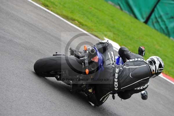 Motorcycle action photographs;cadwell;cadwell park photographs;event digital images;eventdigitalimages;motor racing louth lincolnshire;no limits trackday;peter wileman photography;trackday;trackday digital images;trackday photos