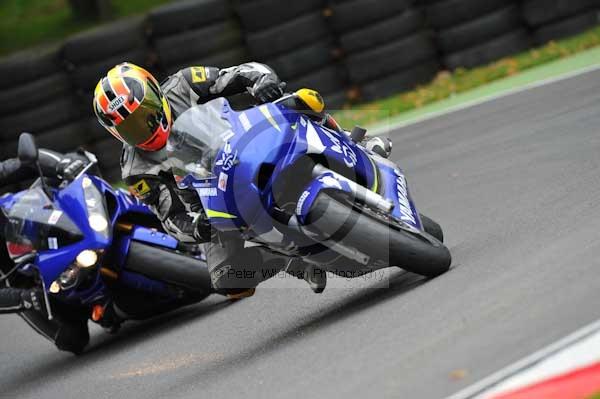 Motorcycle action photographs;cadwell;cadwell park photographs;event digital images;eventdigitalimages;motor racing louth lincolnshire;no limits trackday;peter wileman photography;trackday;trackday digital images;trackday photos