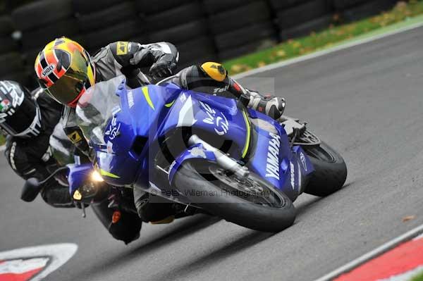 Motorcycle action photographs;cadwell;cadwell park photographs;event digital images;eventdigitalimages;motor racing louth lincolnshire;no limits trackday;peter wileman photography;trackday;trackday digital images;trackday photos