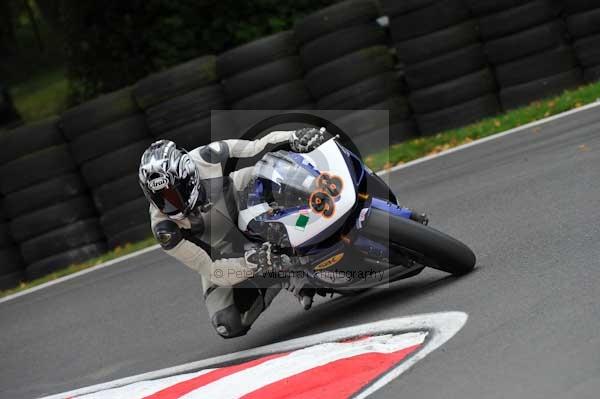 Motorcycle action photographs;cadwell;cadwell park photographs;event digital images;eventdigitalimages;motor racing louth lincolnshire;no limits trackday;peter wileman photography;trackday;trackday digital images;trackday photos