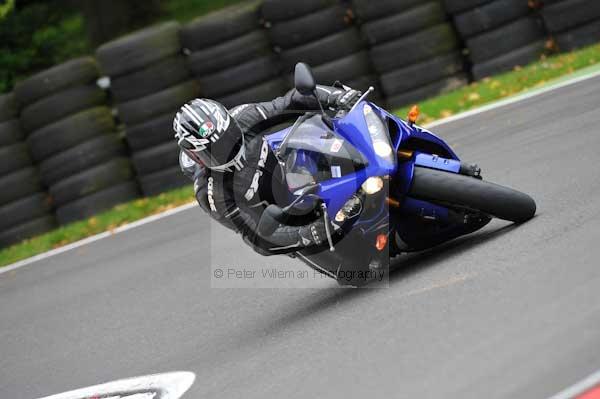 Motorcycle action photographs;cadwell;cadwell park photographs;event digital images;eventdigitalimages;motor racing louth lincolnshire;no limits trackday;peter wileman photography;trackday;trackday digital images;trackday photos