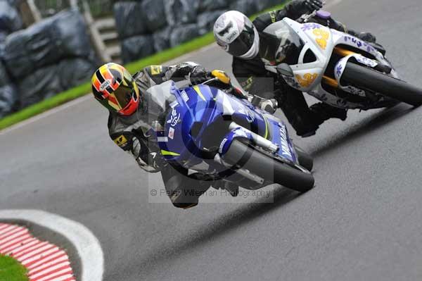 Motorcycle action photographs;cadwell;cadwell park photographs;event digital images;eventdigitalimages;motor racing louth lincolnshire;no limits trackday;peter wileman photography;trackday;trackday digital images;trackday photos