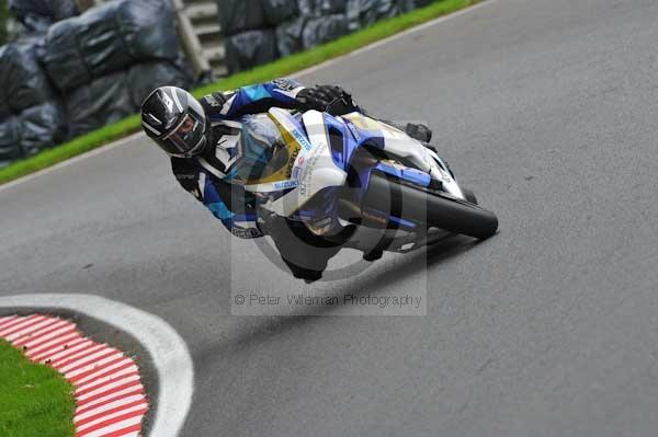 Motorcycle action photographs;cadwell;cadwell park photographs;event digital images;eventdigitalimages;motor racing louth lincolnshire;no limits trackday;peter wileman photography;trackday;trackday digital images;trackday photos