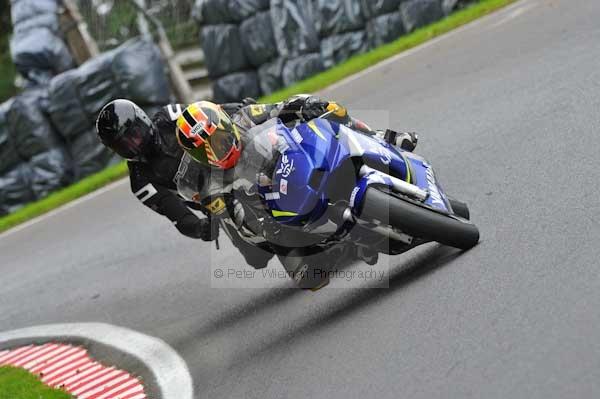 Motorcycle action photographs;cadwell;cadwell park photographs;event digital images;eventdigitalimages;motor racing louth lincolnshire;no limits trackday;peter wileman photography;trackday;trackday digital images;trackday photos