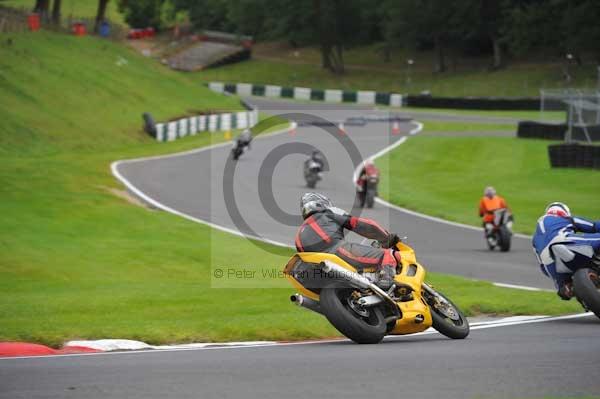 Motorcycle action photographs;cadwell;cadwell park photographs;event digital images;eventdigitalimages;motor racing louth lincolnshire;no limits trackday;peter wileman photography;trackday;trackday digital images;trackday photos