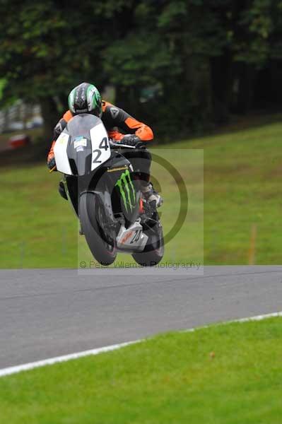 Motorcycle action photographs;cadwell;cadwell park photographs;event digital images;eventdigitalimages;motor racing louth lincolnshire;no limits trackday;peter wileman photography;trackday;trackday digital images;trackday photos