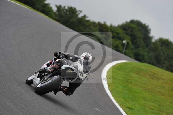 Motorcycle action photographs;cadwell;cadwell park photographs;event digital images;eventdigitalimages;motor racing louth lincolnshire;no limits trackday;peter wileman photography;trackday;trackday digital images;trackday photos