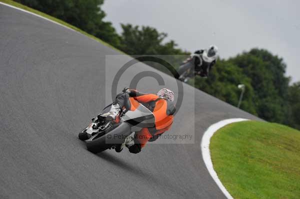 Motorcycle action photographs;cadwell;cadwell park photographs;event digital images;eventdigitalimages;motor racing louth lincolnshire;no limits trackday;peter wileman photography;trackday;trackday digital images;trackday photos