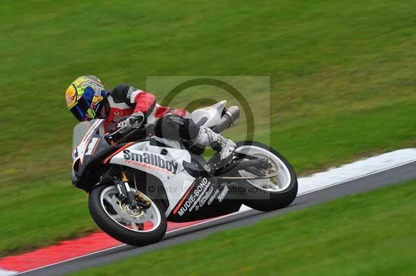 Motorcycle action photographs;cadwell;cadwell park photographs;event digital images;eventdigitalimages;motor racing louth lincolnshire;no limits trackday;peter wileman photography;trackday;trackday digital images;trackday photos