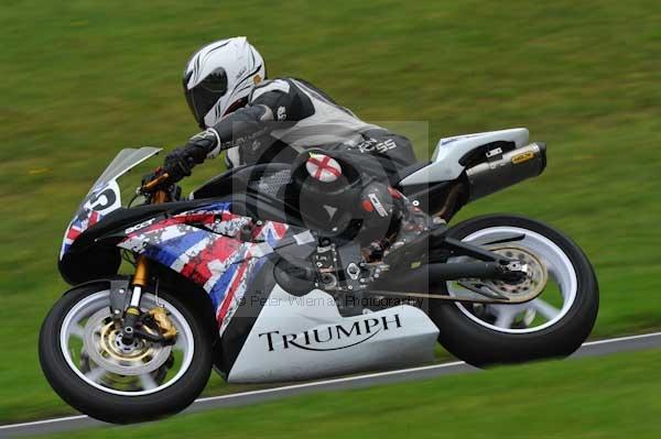 Motorcycle action photographs;cadwell;cadwell park photographs;event digital images;eventdigitalimages;motor racing louth lincolnshire;no limits trackday;peter wileman photography;trackday;trackday digital images;trackday photos