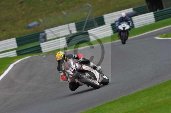 Motorcycle action photographs;cadwell;cadwell park photographs;event digital images;eventdigitalimages;motor racing louth lincolnshire;no limits trackday;peter wileman photography;trackday;trackday digital images;trackday photos