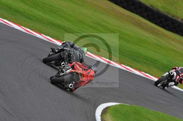 Motorcycle action photographs;cadwell;cadwell park photographs;event digital images;eventdigitalimages;motor racing louth lincolnshire;no limits trackday;peter wileman photography;trackday;trackday digital images;trackday photos