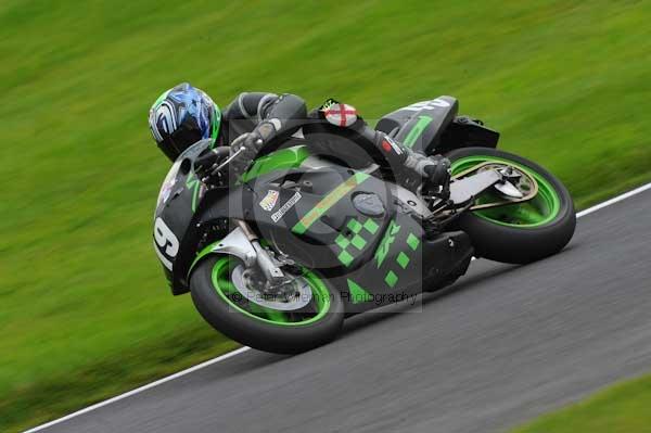 Motorcycle action photographs;cadwell;cadwell park photographs;event digital images;eventdigitalimages;motor racing louth lincolnshire;no limits trackday;peter wileman photography;trackday;trackday digital images;trackday photos