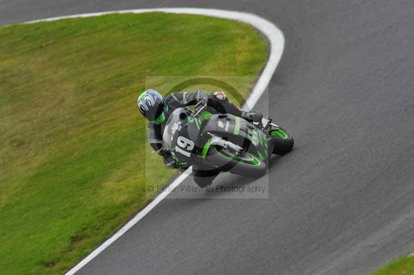 Motorcycle action photographs;cadwell;cadwell park photographs;event digital images;eventdigitalimages;motor racing louth lincolnshire;no limits trackday;peter wileman photography;trackday;trackday digital images;trackday photos