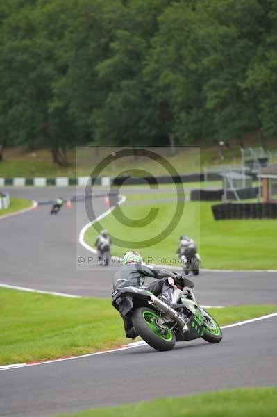 Motorcycle action photographs;cadwell;cadwell park photographs;event digital images;eventdigitalimages;motor racing louth lincolnshire;no limits trackday;peter wileman photography;trackday;trackday digital images;trackday photos