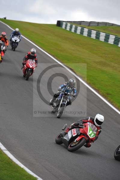 Motorcycle action photographs;cadwell;cadwell park photographs;event digital images;eventdigitalimages;motor racing louth lincolnshire;no limits trackday;peter wileman photography;trackday;trackday digital images;trackday photos