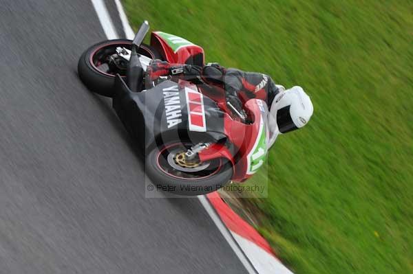 Motorcycle action photographs;cadwell;cadwell park photographs;event digital images;eventdigitalimages;motor racing louth lincolnshire;no limits trackday;peter wileman photography;trackday;trackday digital images;trackday photos