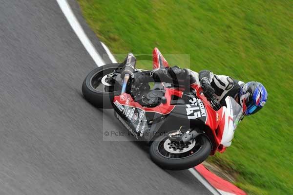 Motorcycle action photographs;cadwell;cadwell park photographs;event digital images;eventdigitalimages;motor racing louth lincolnshire;no limits trackday;peter wileman photography;trackday;trackday digital images;trackday photos
