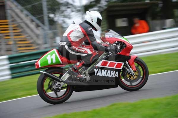 Motorcycle action photographs;cadwell;cadwell park photographs;event digital images;eventdigitalimages;motor racing louth lincolnshire;no limits trackday;peter wileman photography;trackday;trackday digital images;trackday photos