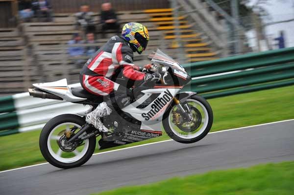 Motorcycle action photographs;cadwell;cadwell park photographs;event digital images;eventdigitalimages;motor racing louth lincolnshire;no limits trackday;peter wileman photography;trackday;trackday digital images;trackday photos
